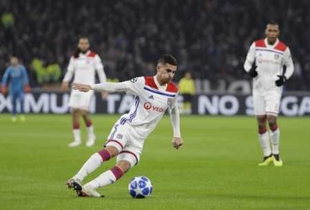 这位备受尊 这位备受尊